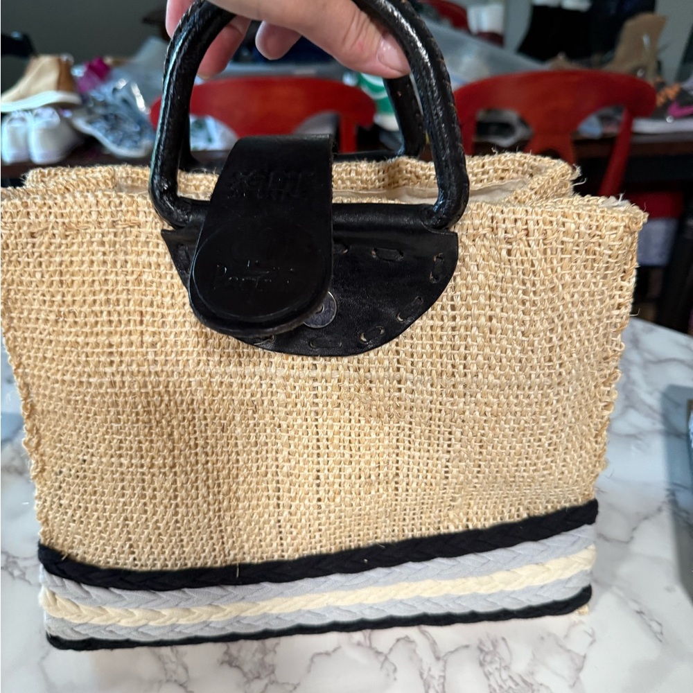 Paquilia Chic Tan and Black Woven Shoulder tote